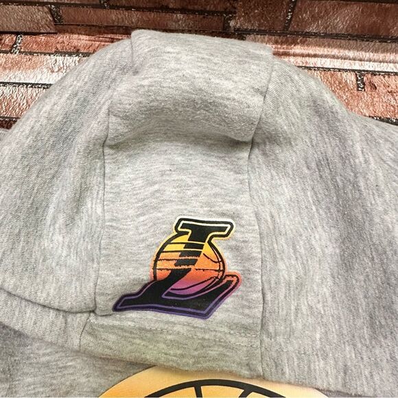 LAKERS Los Angeles Hoodie NBA Basketball Team - Picture 4 of 10